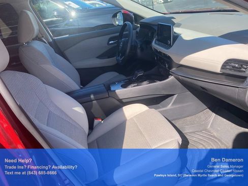 Used 2023 Nissan Rogue SV FWD image 2