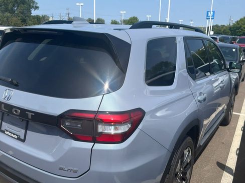 Used 2026 Honda Pilot Elite image 7