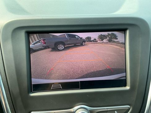 Used 2022 Chevrolet Equinox LT FWD image 19