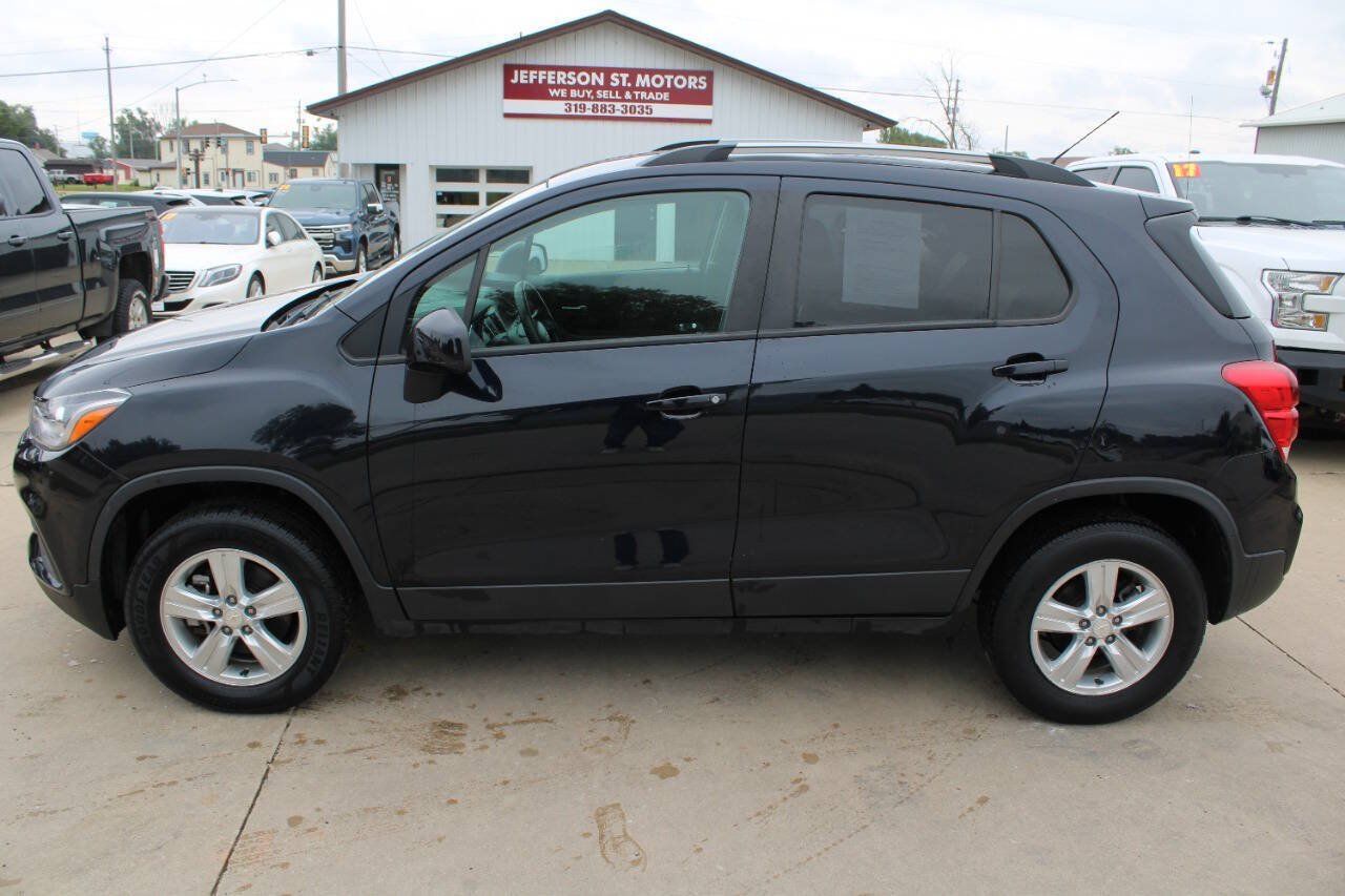 Used 2021 Chevrolet Trax LT AWD/4WD image 1