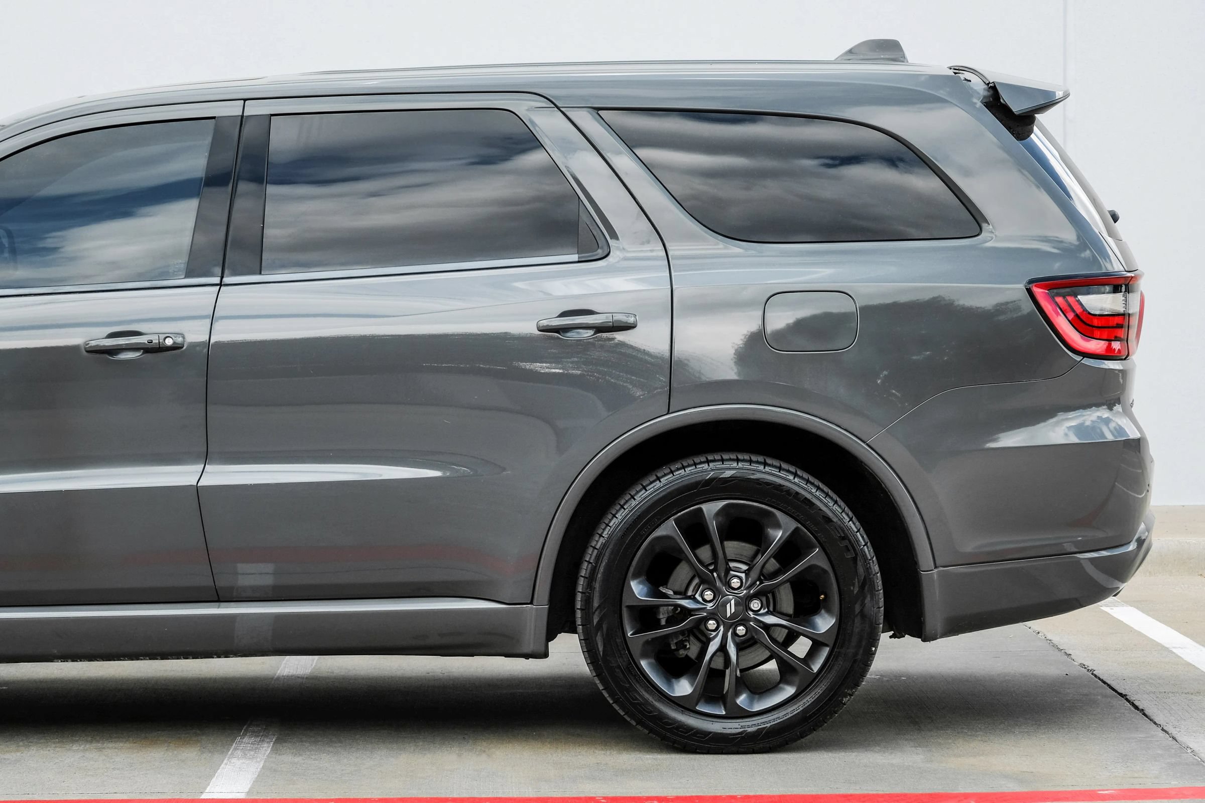 Used 2022 Dodge Durango R/T w/ Blacktop Package AWD/4WD image 15