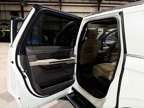 Used 2020 Ford Expedition Max Limited w/ Equipment Group 301A AWD/4WD image 16