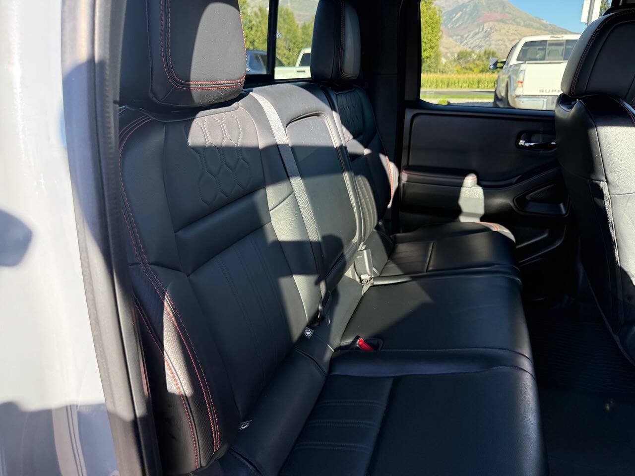 Used 2023 Nissan Frontier PRO-4X w/ Pro-4X Premium Package AWD/4WD image 27