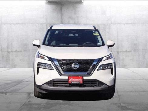 Used 2021 Nissan Rogue SV image 4