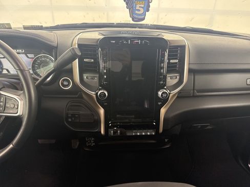 Used 2024 RAM 2500 Laramie w/ Safety Group AWD/4WD image 10