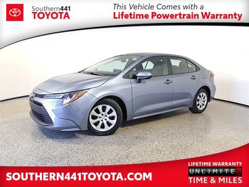 Used 2023 Toyota Corolla LE image 1