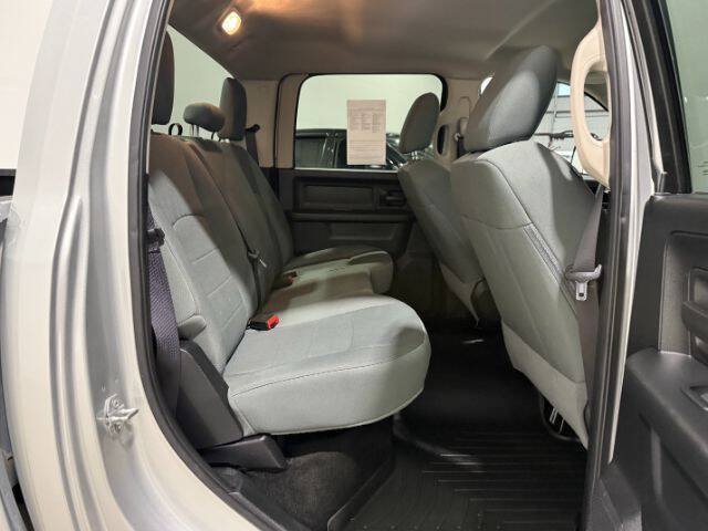 Used 2015 RAM 2500 Tradesman w/ Chrome Appearance Group AWD/4WD image 16