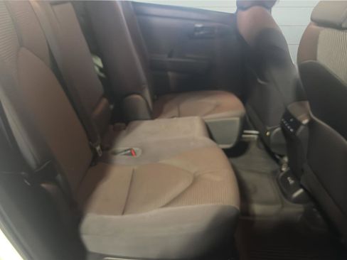 Used 2023 Toyota Highlander LE image 25