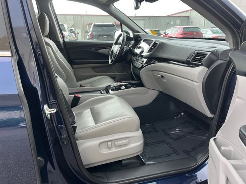 Used 2017 Honda Pilot Touring image 31