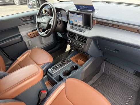 Certified 2022 Ford Maverick Lariat FWD image 18
