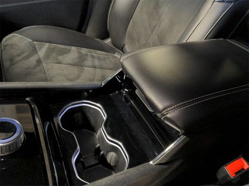 Used 2023 Jeep Grand Cherokee L Altitude image 19