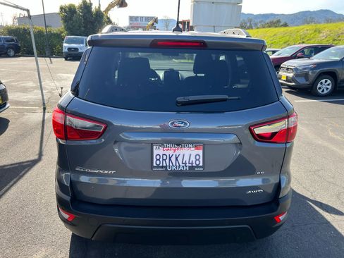 Used 2019 Ford EcoSport SE w/ SE Convenience Package image 9
