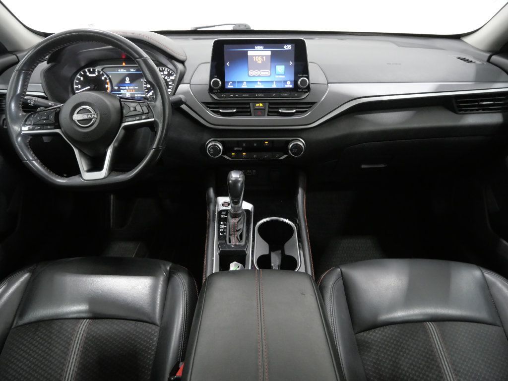 Used 2024 Nissan Altima 2.5 SR FWD image 9