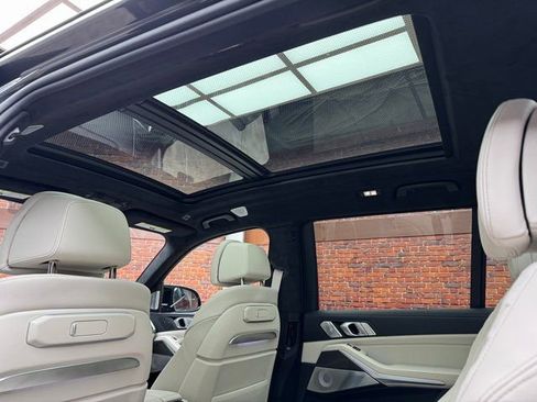 New 2026 BMW X7 M60i image 4