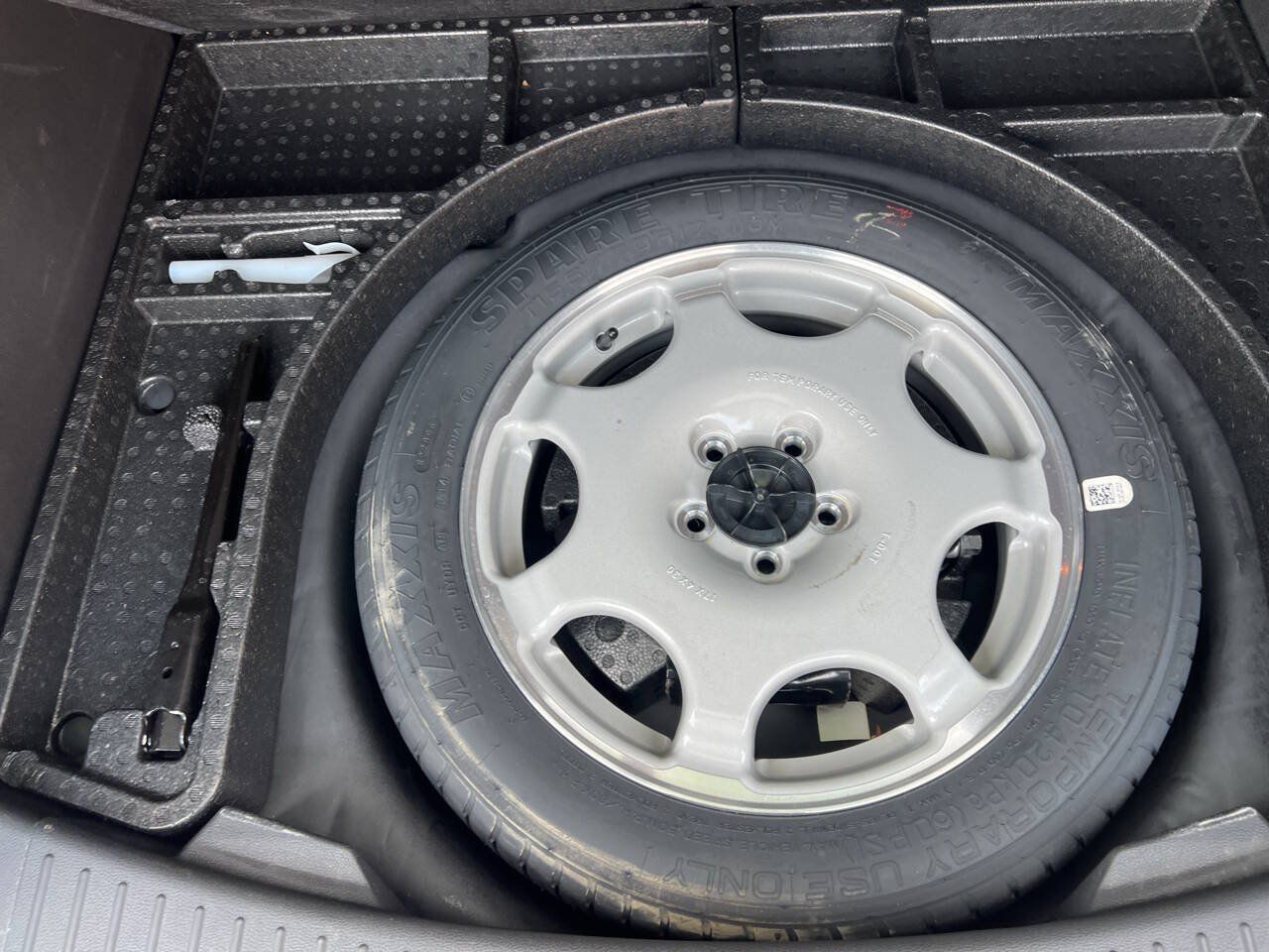 Used 2015 Ford Escape SE w/ Equipment Group 201A FWD image 27