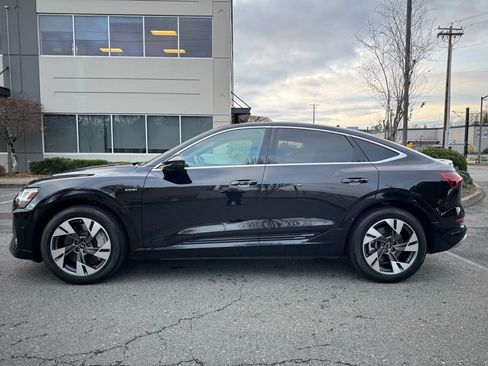 Used 2022 Audi e-tron Premium Plus image 6