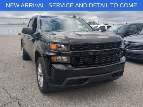 Used 2022 Chevrolet Silverado 1500 Custom w/ LPO, Dark Essentials Package AWD/4WD image 8