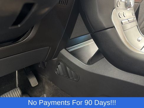 Used 2018 Ford Edge Titanium w/ Equipment Group 302A AWD/4WD image 19