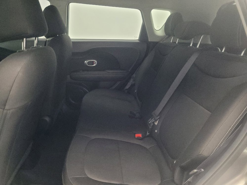 Used 2018 Kia Soul FWD image 18