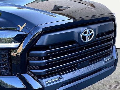 Used 2023 Toyota Tundra SR5 w/ SR5 Convenience Package AWD/4WD image 30