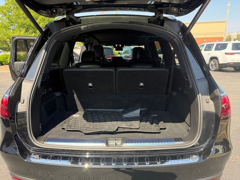 Used 2025 Mercedes-Benz GLS 580 4MATIC image 15