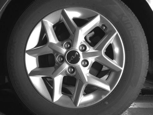 Used 2025 Kia Soul LX w/ LX Technology Package FWD image 14