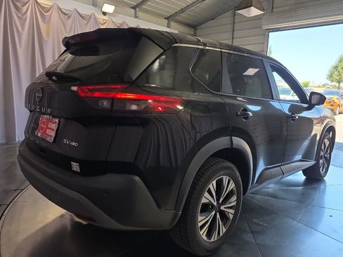 Used 2023 Nissan Rogue SV AWD/4WD image 3