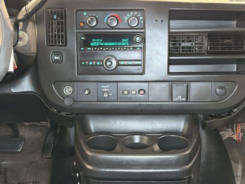 Used 2016 Chevrolet Express 3500 LT w/ LT Preferred Equipment Group RWD image 15
