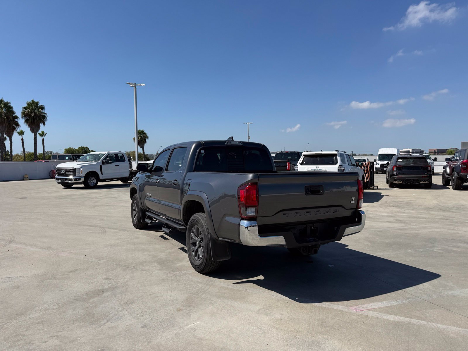 Used 2023 Toyota Tacoma SR5 RWD image 2
