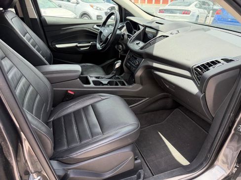 Used 2018 Ford Escape SEL FWD image 16