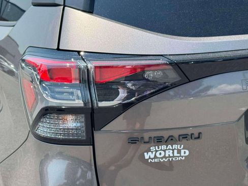 Certified 2025 Subaru Forester Premium AWD/4WD image 8