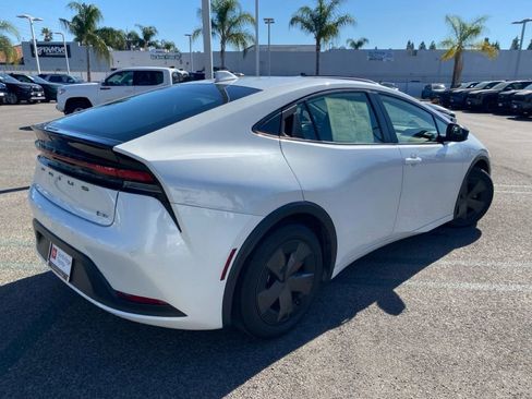 Used 2023 Toyota Prius LE image 7