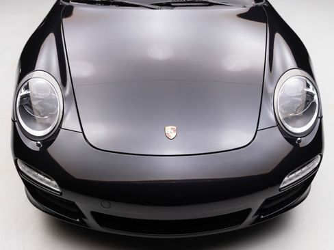 Used 2010 Porsche 911 Carrera RWD image 29
