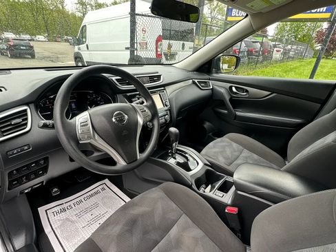 Used 2016 Nissan Rogue SV w/ SV Premium Package AWD/4WD image 20