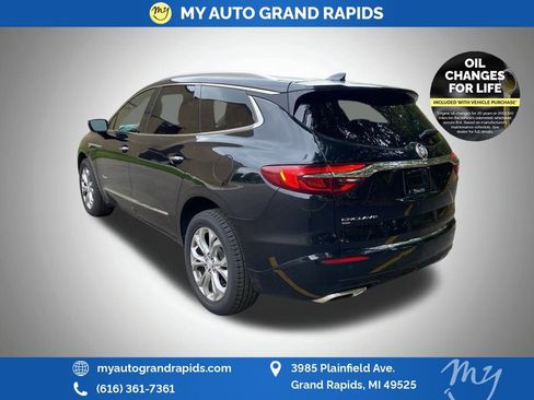 Used 2021 Buick Enclave Avenir w/ Avenir Technology Package image 18