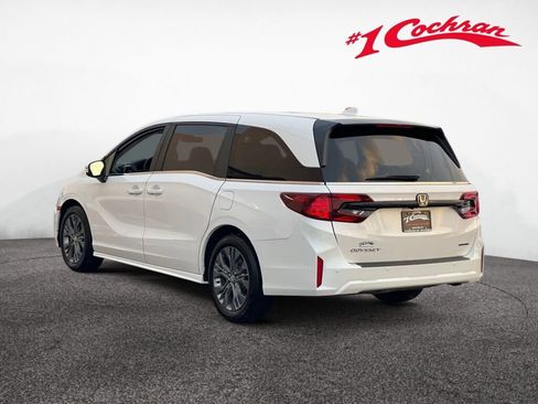 Certified 2025 Honda Odyssey Touring image 19
