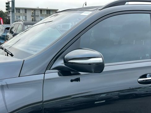 Used 2024 Mercedes-Benz GLS 580 4MATIC image 10