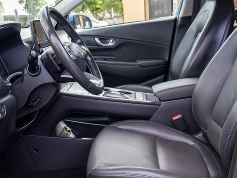Used 2022 Hyundai Kona Limited FWD image 15