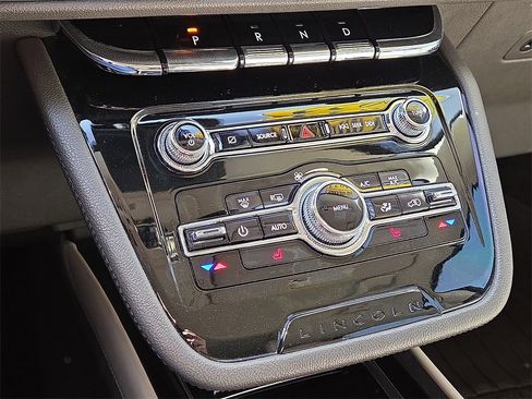 Used 2022 Lincoln Corsair Reserve image 23