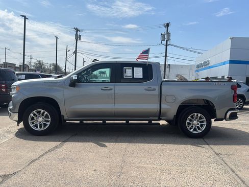 Used 2024 Chevrolet Silverado 1500 LT image 8