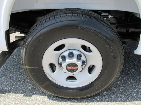 New 2026 GMC Savana 2500 w/ Enhanced Convenience Package RWD image 8