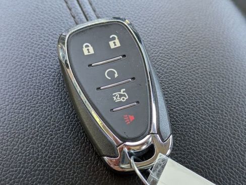 Used 2025 Chevrolet Malibu LT image 31