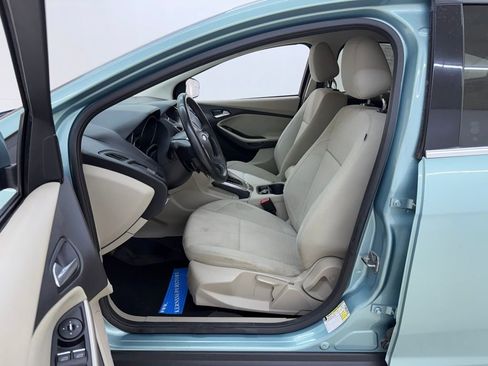 Used 2012 Ford Focus SEL FWD image 18