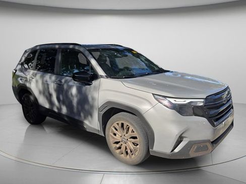 Used 2025 Subaru Forester Sport AWD/4WD image 4