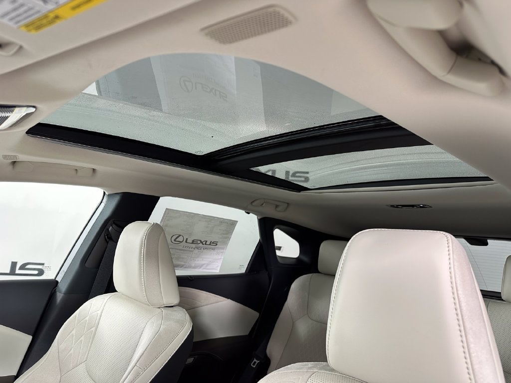 New 2026 Lexus RX 350 w/ Convenience Package AWD/4WD image 4