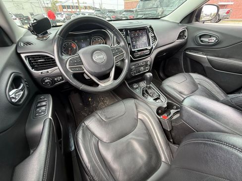 Used 2019 Jeep Cherokee Limited AWD/4WD image 14