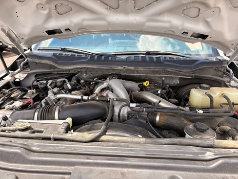 Used 2022 Ford F250 4x4 Crew Cab Super Duty image 29