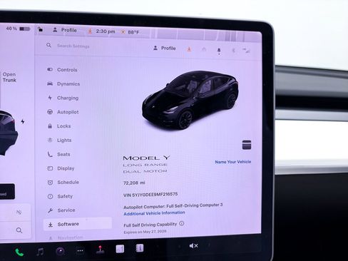 Used 2021 Tesla Model Y Long Range image 24