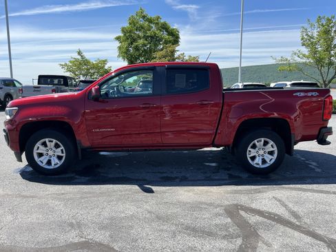 Used 2021 Chevrolet Colorado LT w/ LT Convenience Package AWD/4WD image 8