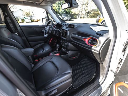 Used 2021 Jeep Renegade Trailhawk w/ Sun & Sound Group image 26